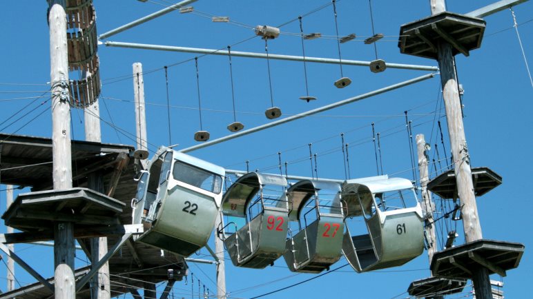 Seilbahn Gondel Recycling im Hochseilgarten am Brauneck