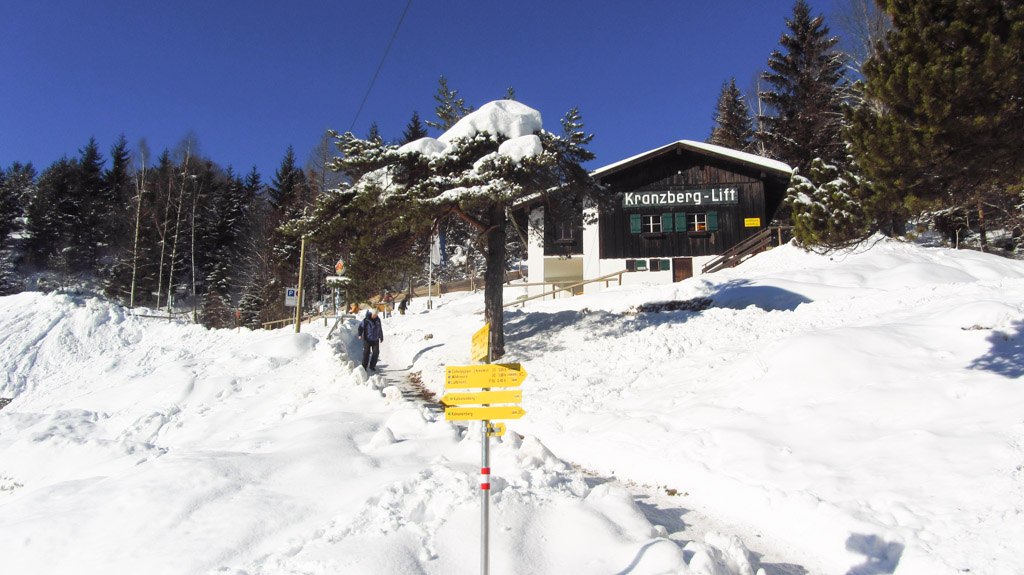 Kranzberg-Lift: Die Talstation liegt leicht oberhalb von Mittenwald Kranzberg-Lift: Die Talstation liegt leicht oberhalb von Mittenwald