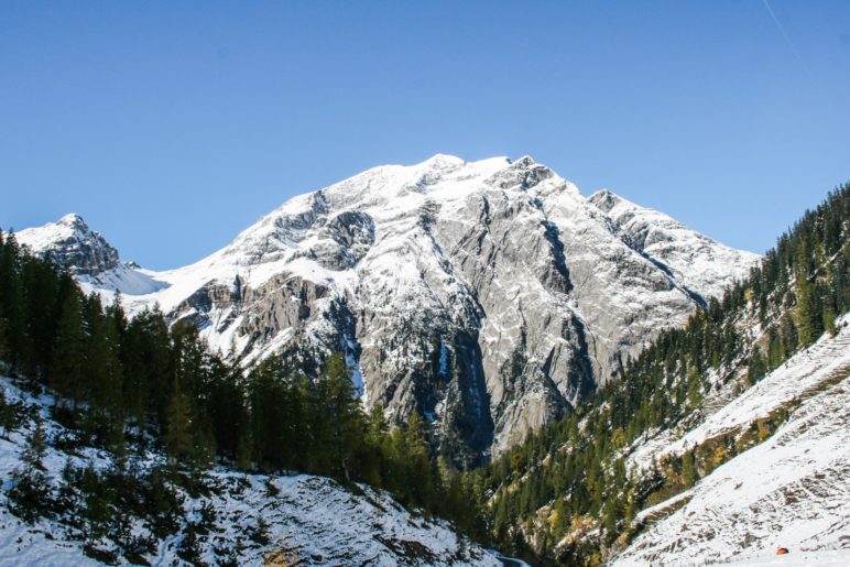 Blick zum Gamsjoch von der Terrasse der Binsalm aus