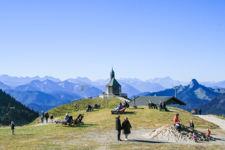 Nur wenige Meter neben der Bergstation der Wallbergbahn steht die Kapelle