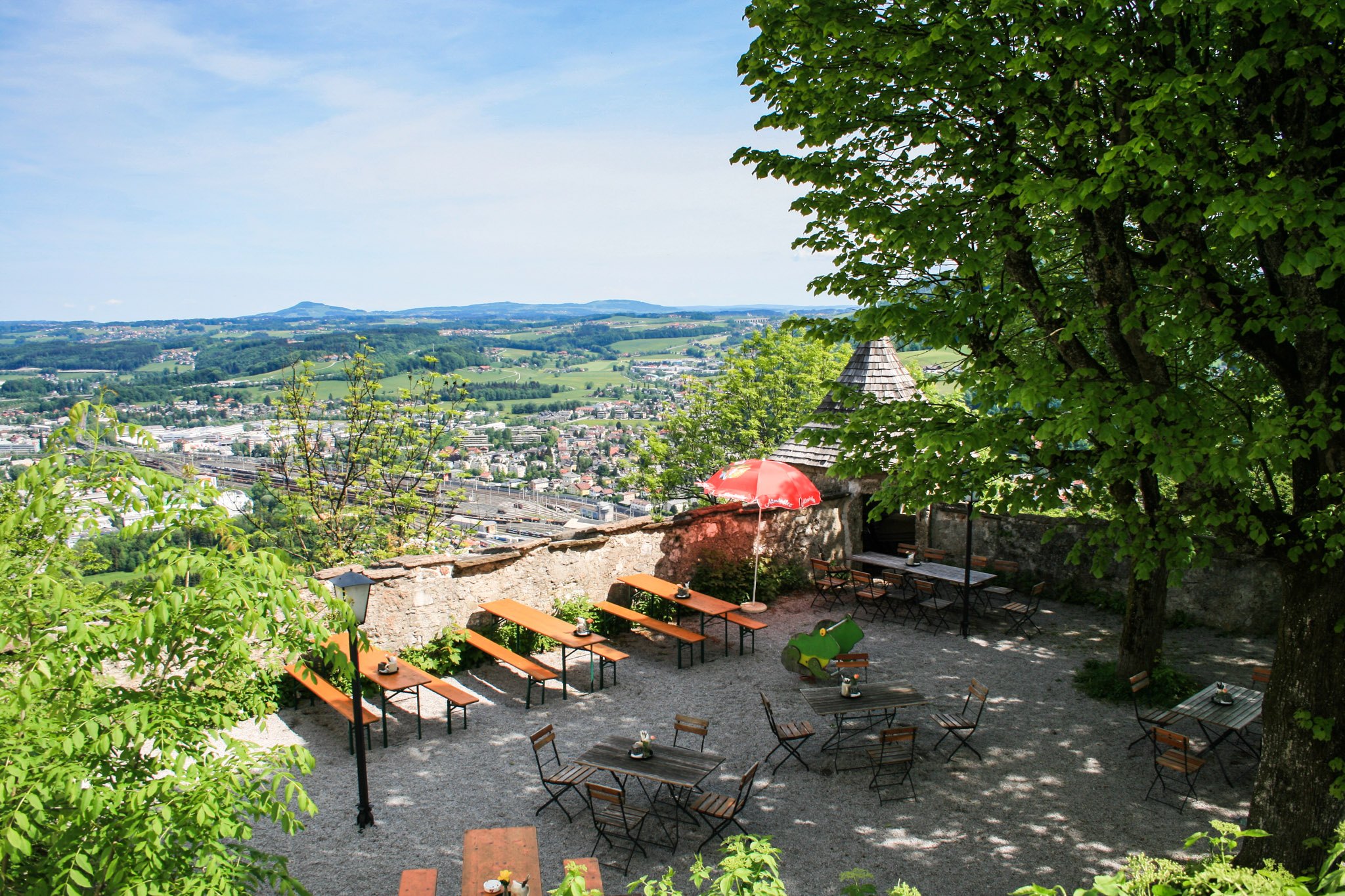 Der Gastgarten des Franziski-Schlössls Der Gastgarten des Franziski-Schlössls