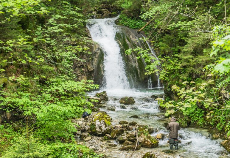 Der erste Wasserfall, direkt unterhalb des Duftbräu