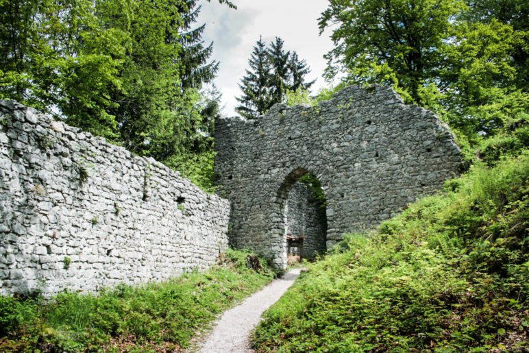 Auf dem Weg zwischen der Werdenfelser Hütte und der Burg