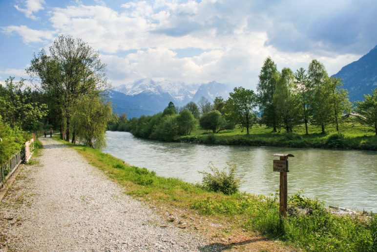 An der Loisach in Farchant