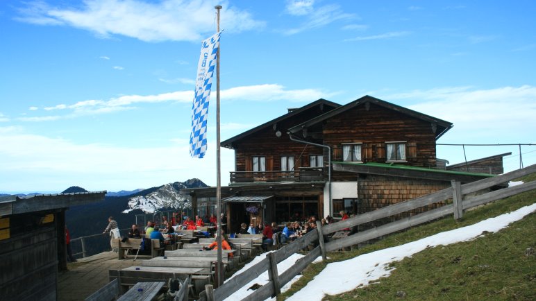 Das Hirschberghaus mit Terrasse