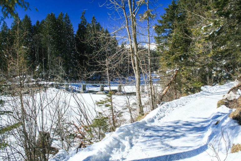 Blick zur Eibsee-Brücke und den Untersee