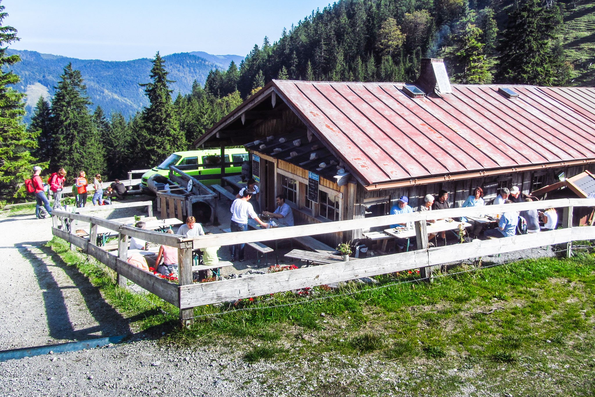 Die Ankelalm unterhalb des Brecherspitz