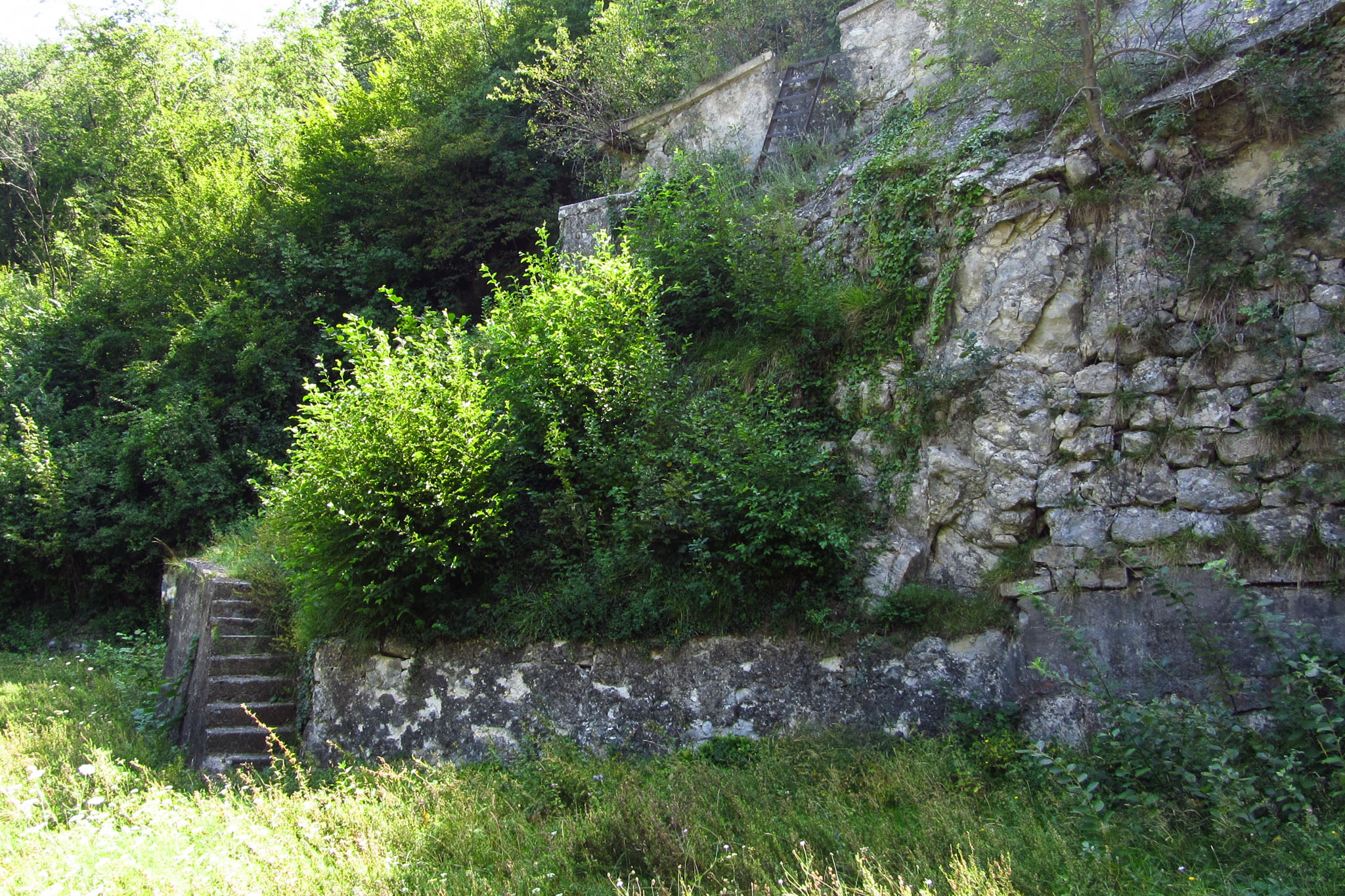 Gebäude des Forte Sant'Alessandro Gebäude des Forte Sant'Alessandro
