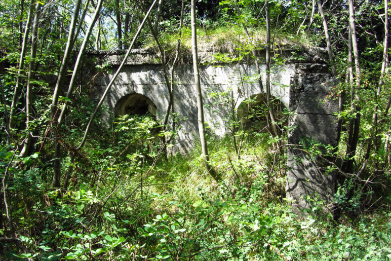 Ruine des Forte Sant'Alessandro