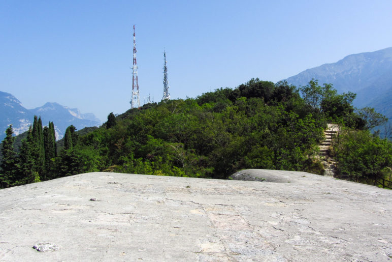 Die Sendemasten auf dem Monte Brione