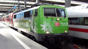 Die Alpenvereins Lok im Hauptbahnhof München