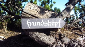 Der Wegweiser zum Hundskopf