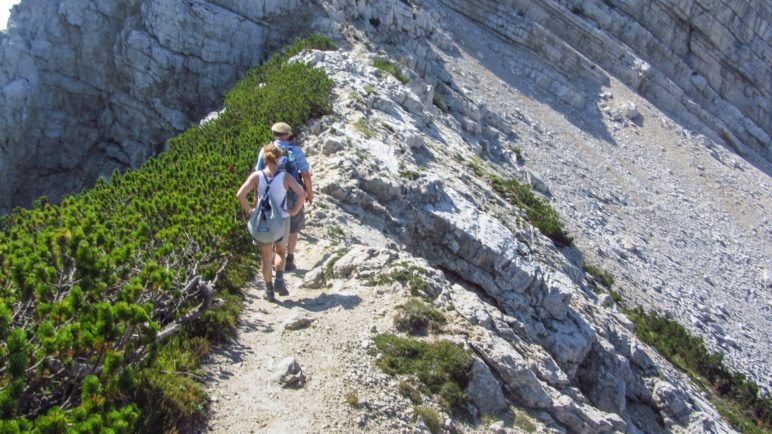 Immer südwärts führt der Wanderweg 651