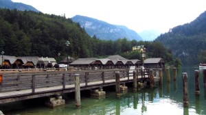 Der Bootsanleger am Königssee - Das Wetter könnte etwas besser sein