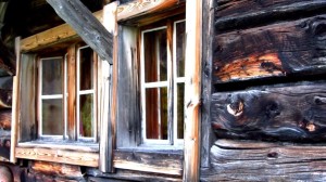 Ein Fenster am Kärlingerhaus