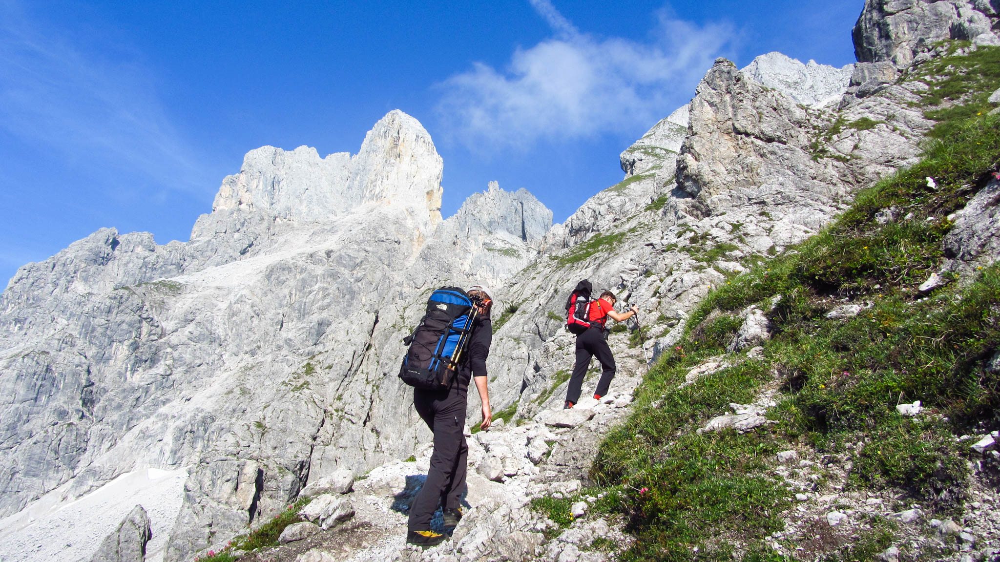 Aufstieg zum Steiglpass - dort überqueren wir den Gosaukamm