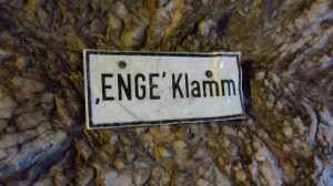 Enge Klamm - das hätten wir auch ohne das Schild erkannt.