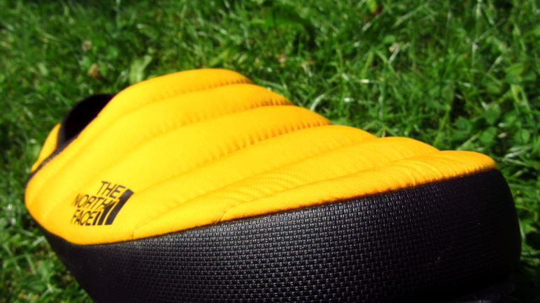 Dicke Lippe. Das sind echte Outdoor-Hüttenschuhe