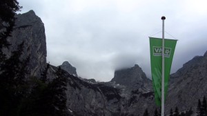 Die Zugspitze wird langsam von Wolken verhüllt - Zeit zu gehen