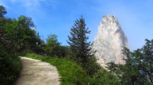 Rückblick zum Staffelstein, der ein wenig in den Wolken liegt