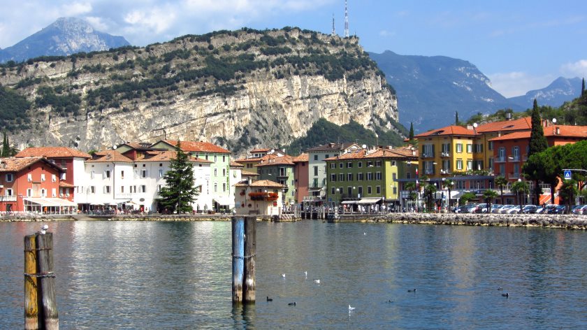 Torbole – hier ohne Nudeln und ohne Wiese Torbole – hier ohne Nudeln und ohne Wiese