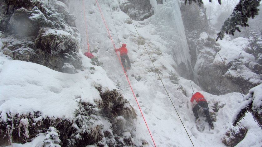 Bei den Eiskletterern an der Kreuzeckbahn-Bergstation