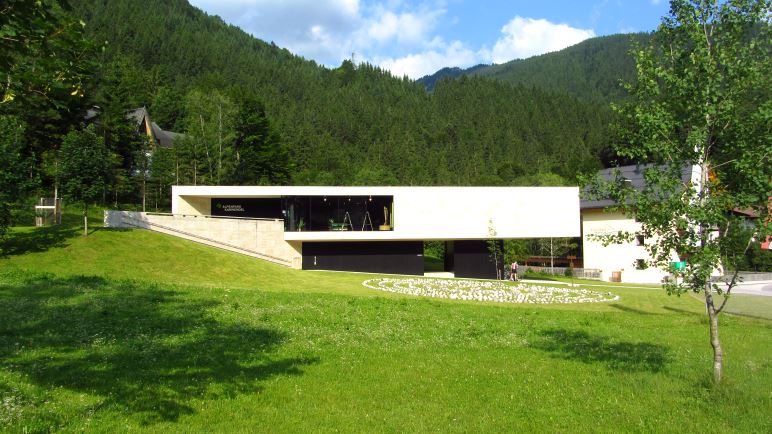 Das Alpenpark-Karwendel-Haus in Hinterriß