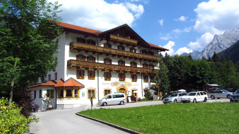 Ein guter Abschluss der Wanderung: Einkehren im Gasthof Post in Hinterriß