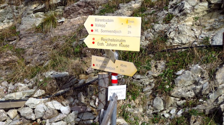 Am Abzweig Steinerkaseralm geht es weiter zur Frommalm