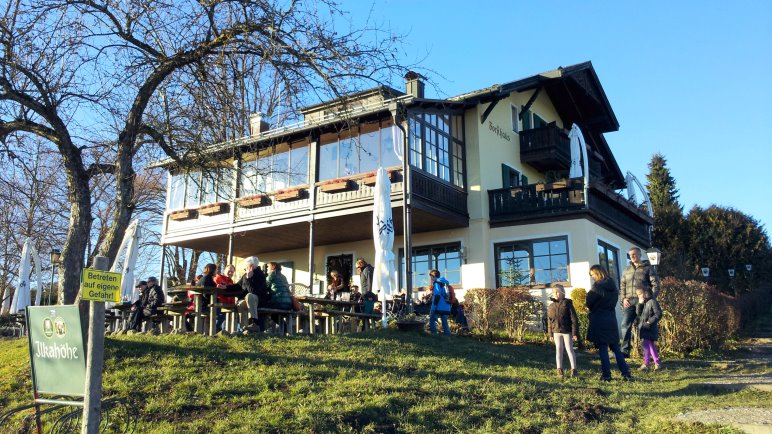 Das Forsthaus Ilkahöhe mit Restaurant und Biergarten