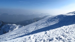 Das Skigebiet sieht gut aus, vor allem ist es nicht zu überlaufen, trotz des schönen Wetters