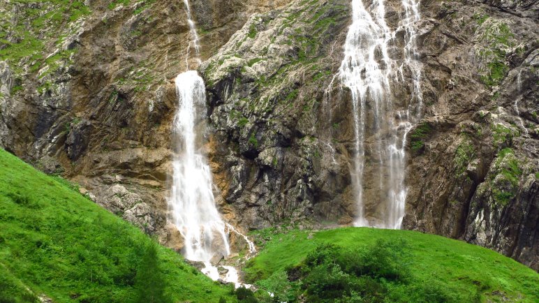 Noch einmal die Bergacht-Wasserfälle aus der Nähe