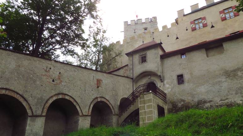 Schloss Bruneck, in dem sich das Messner Mountain Museum RIPA befindet