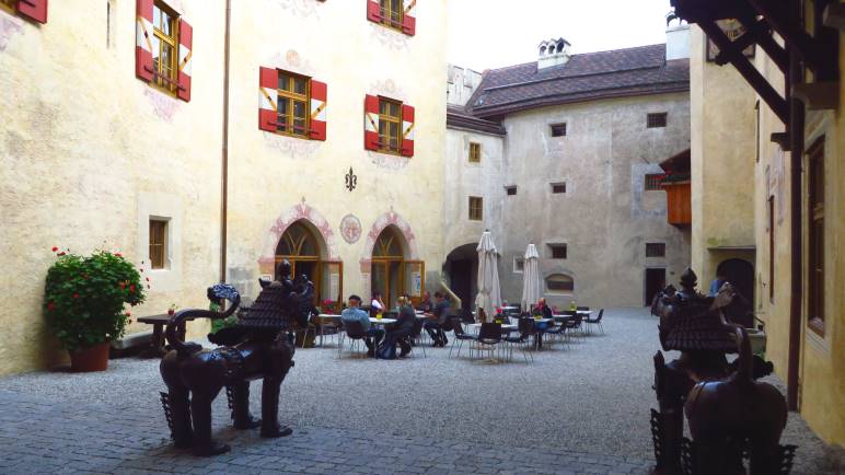 In Schloss Bruneck, in dem sich das Messner Mountain Museum RiPa befindet