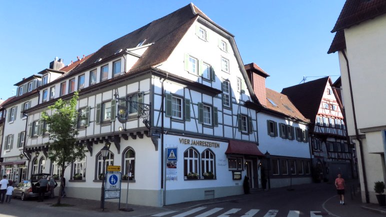 Ich habe im Hotel Vier Jahreszeiten in Bad Urach gewohnt