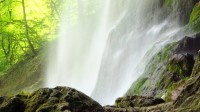 Ein Wasserschleier am Uracher Wasserfall