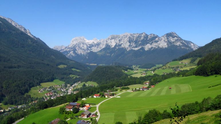 Auf dem Soleleitungsweg oberhalb von Ramsau