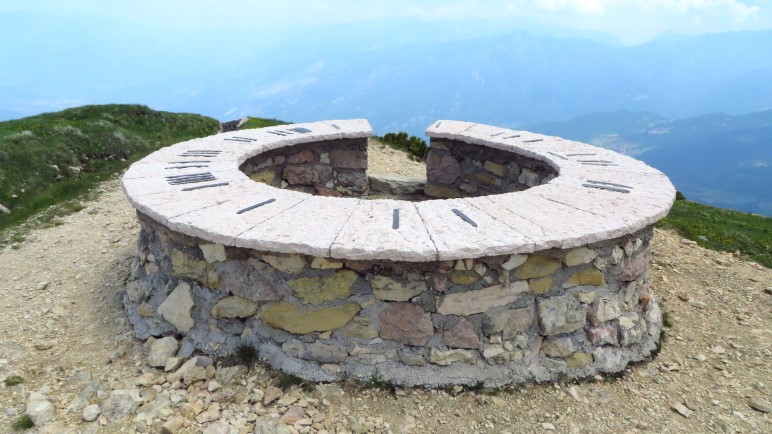 Dort soll es hingehen: Zum Steinkreis auf dem Monte Altissimo di Nago über dem Gardasee