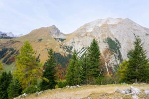 Das Gamsjoch, von der Drijaggenalm aus gesehen