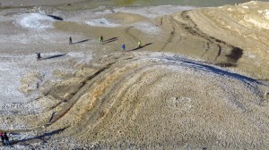 Muster am Ufer des trockenen Sylvensteinspeichers