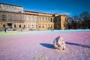 Für einen großen Schneemann hat es nicht gereicht, aber vielleicht kommen die oberen Kugeln noch