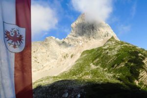 Die Lamsenspitze im Morgenlicht