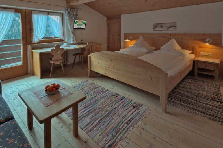 Ein Doppelzimmer der Kategorie Holunder - Foto: Thomas Rathay