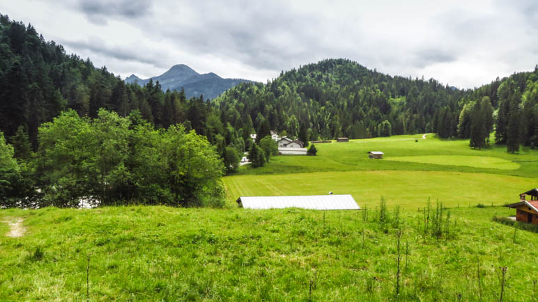 Der Blick über Stuben in Richtung Achenpass