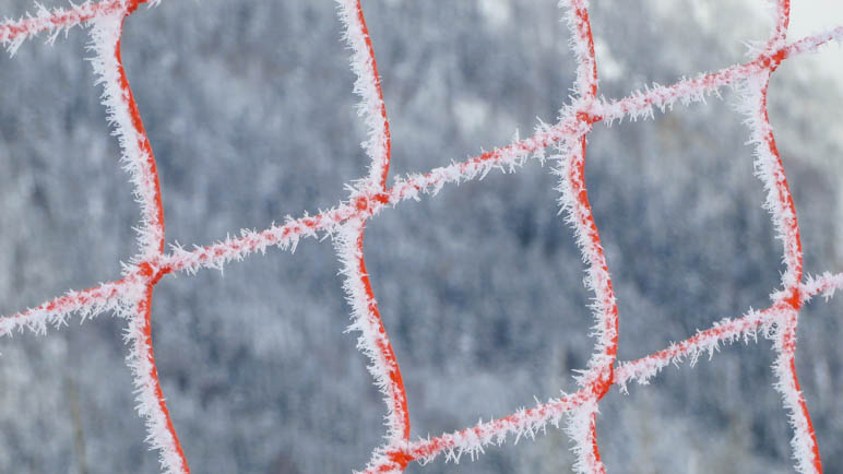 Das Fangnetz hat bis jetzt nur Eiskristalle gefangen