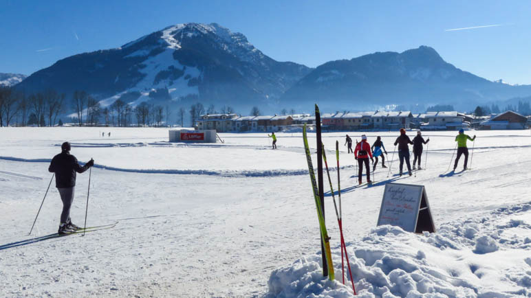 Im Hintergrund das Unterberghorn, der Alpinskiberg von Kössen