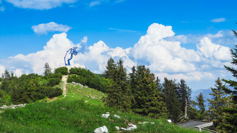 Auf dem Rauschberg weist Adams Hand den Weg nach Rom