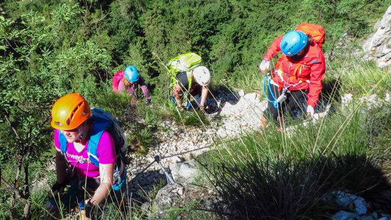 Im Klettersteig, auf dem Stück nach der langen Leiter