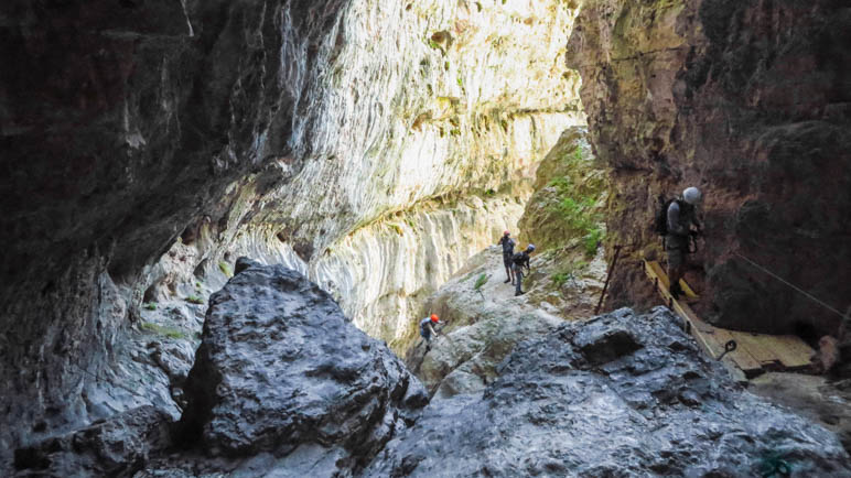 Ein großartiger Schluchten-Klettersteig: Via Ferrata Burrone Giovanelli bei Mezzocorona im Trentino