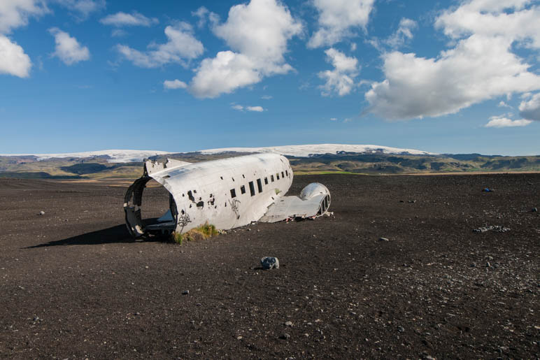 Das berühmte Flugzeugwrack am Strand von Sólheimasandur